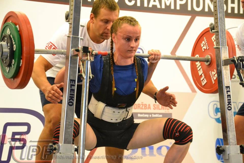 Isabellarosquist- 18årig styrkelyftare 