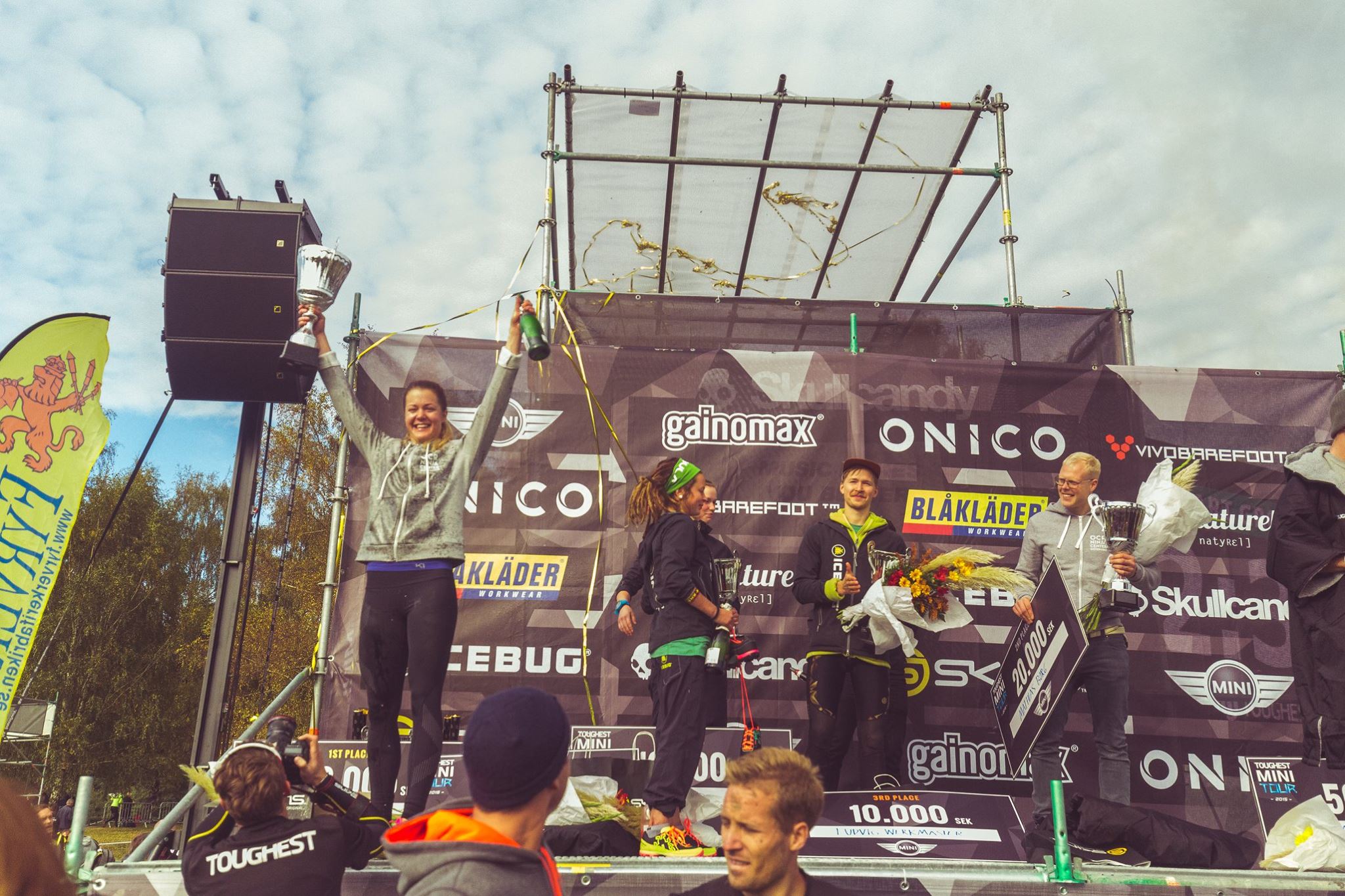 12094962_10155781278721980_101547223463345780_o-1