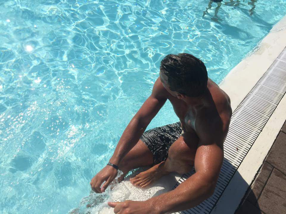 received_10153493546950731