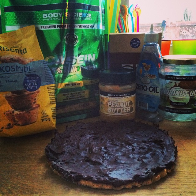 jordnöt-kokoschokadkaka